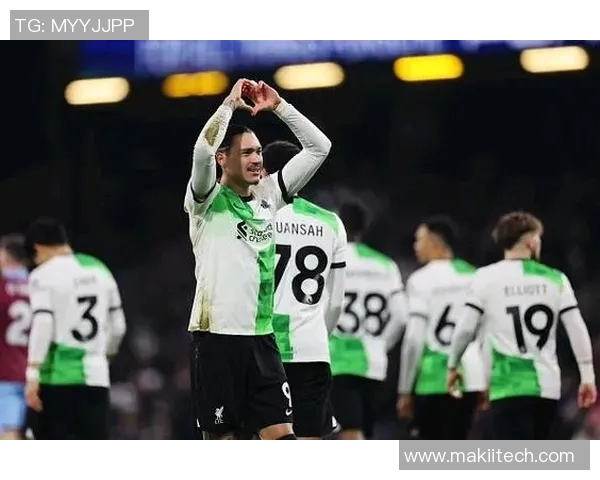 伯恩利与利物浦精彩对决全场录像回放及精彩瞬间分析